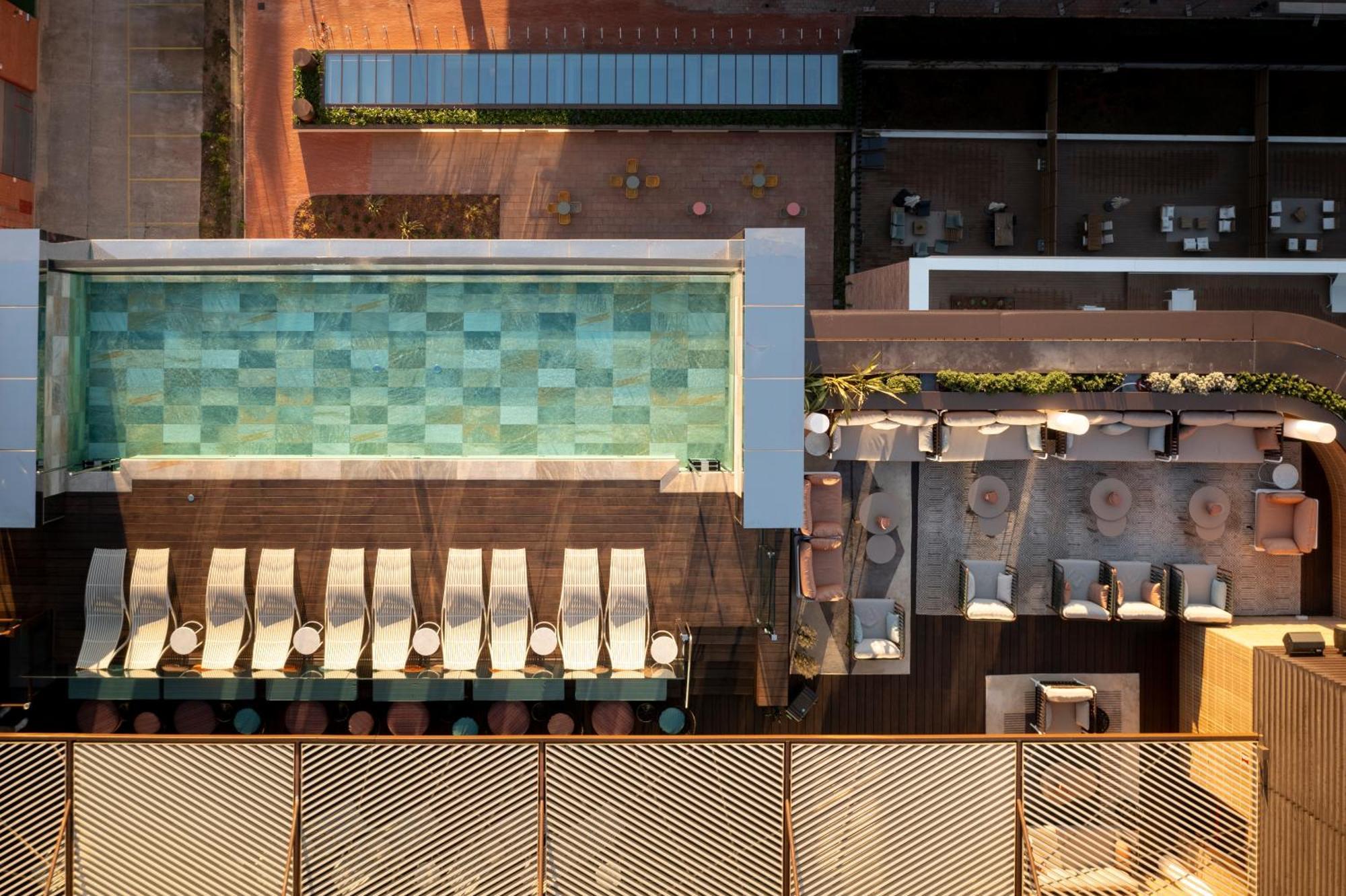 Labtwentytwo Barcelona, A Tribute Portfolio Hotel By Marriott Ngoại thất bức ảnh