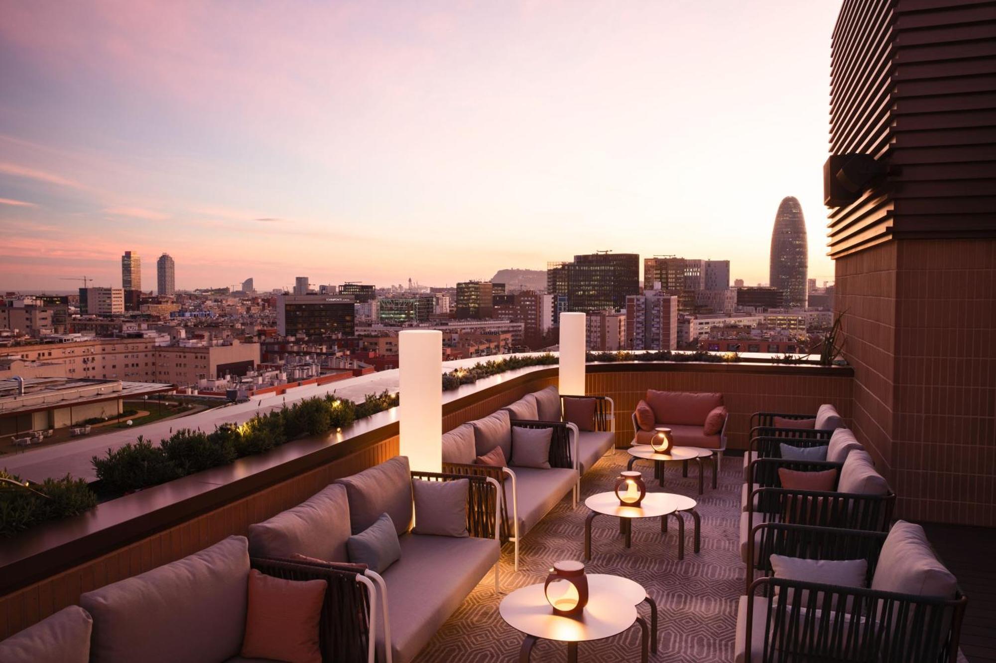 Labtwentytwo Barcelona, A Tribute Portfolio Hotel By Marriott Ngoại thất bức ảnh
