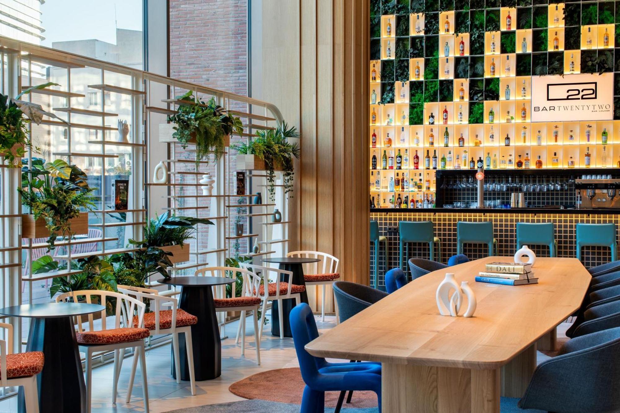 Labtwentytwo Barcelona, A Tribute Portfolio Hotel By Marriott Ngoại thất bức ảnh