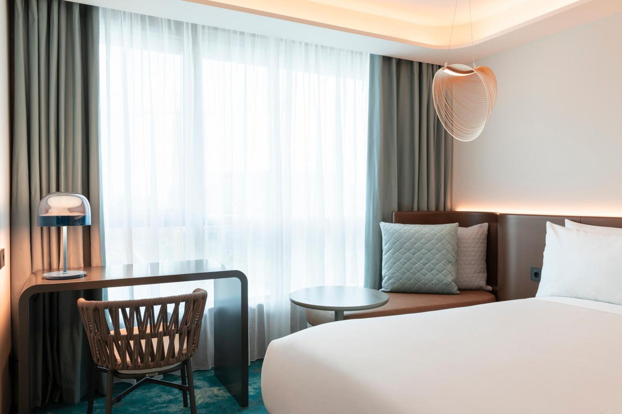 Labtwentytwo Barcelona, A Tribute Portfolio Hotel By Marriott Ngoại thất bức ảnh